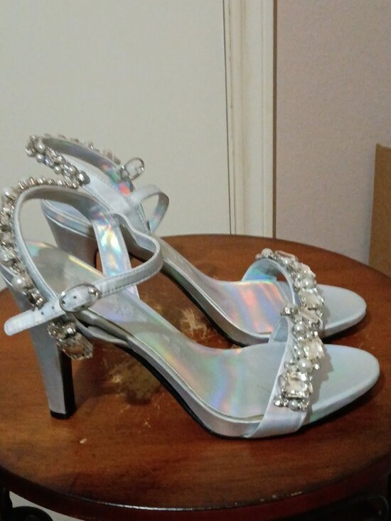 Karl Lagerfeld Shoes - KARL LAGERFELD PARIS Claude Womens Silver Open Block Heel Heeled Sandal Sz 10M